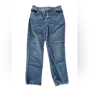 Gloria Vanderbilt Amanda style medium wash denim jeans, size 10 petite‎ in GUC